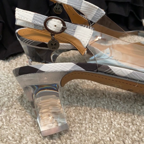 NWOT J. Renee’ sling back sz 6.5 blk/wh plaid. - Picture 6 of 7